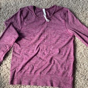Long sleeve athletic shirt